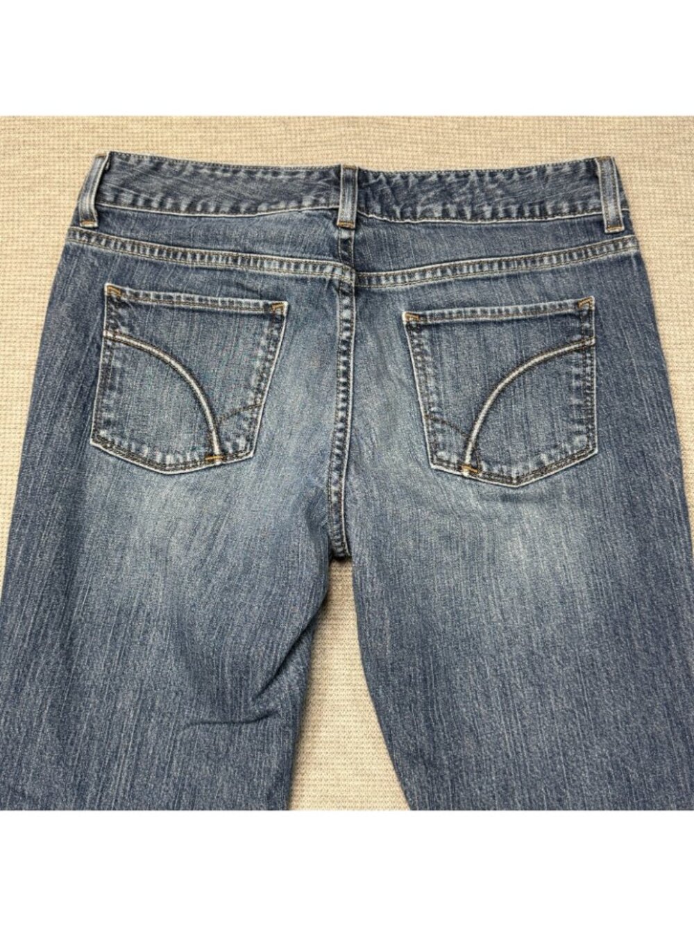 Eddie Bauer Bootcut Jeans Womens Size 8R Blue Denim Raw Cuffs Mid Rise Classic - Picture 3 of 13